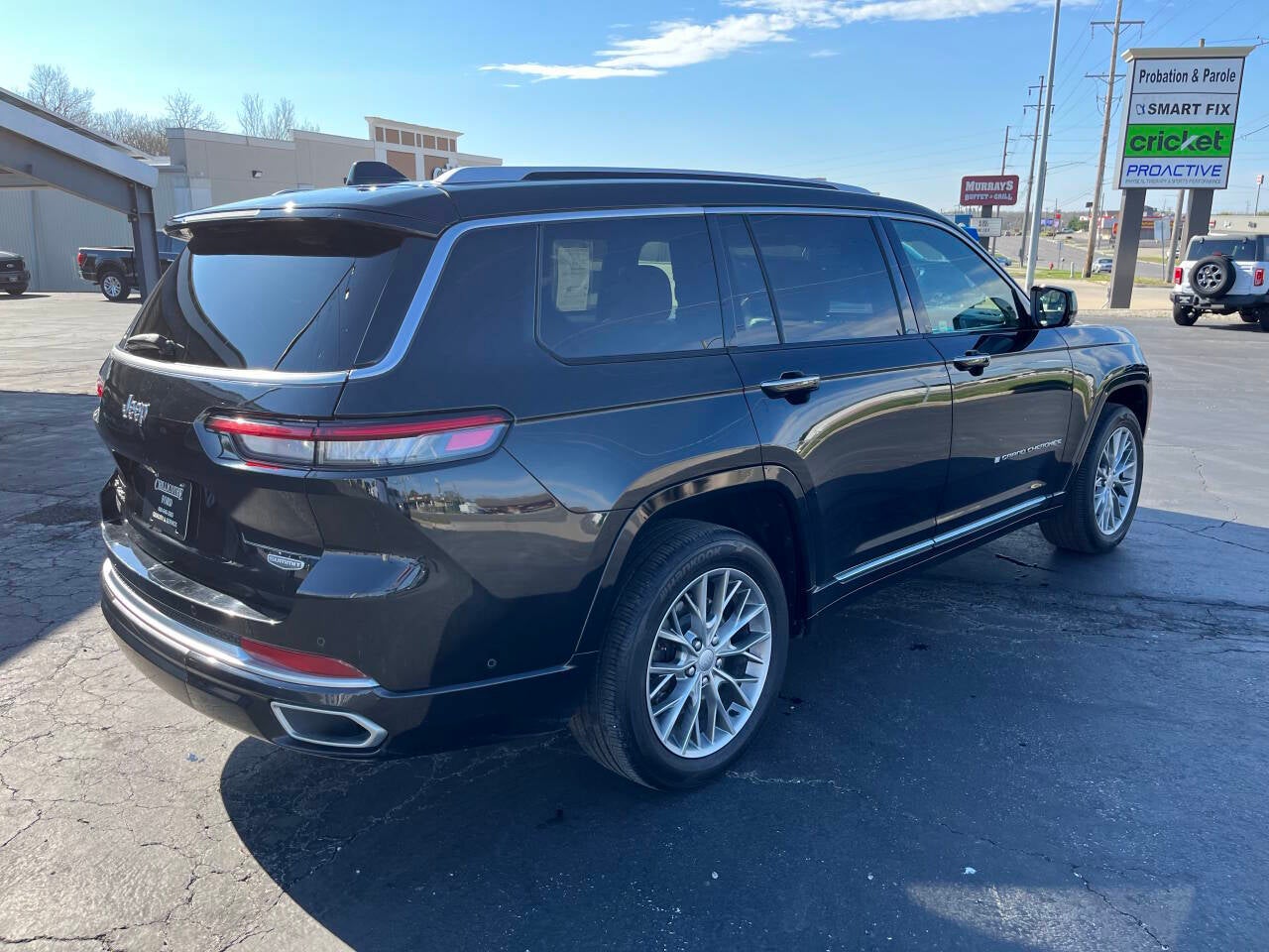 2022 Jeep Grand Cherokee L Summit 4x4 4dr SUV