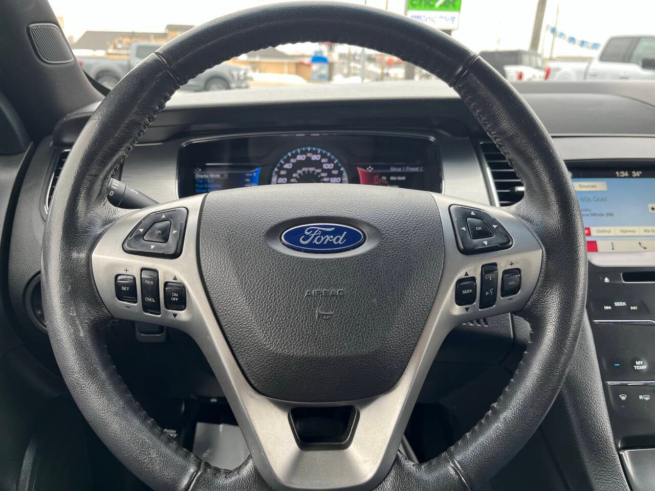 2018 Ford Taurus SEL 4dr Sedan