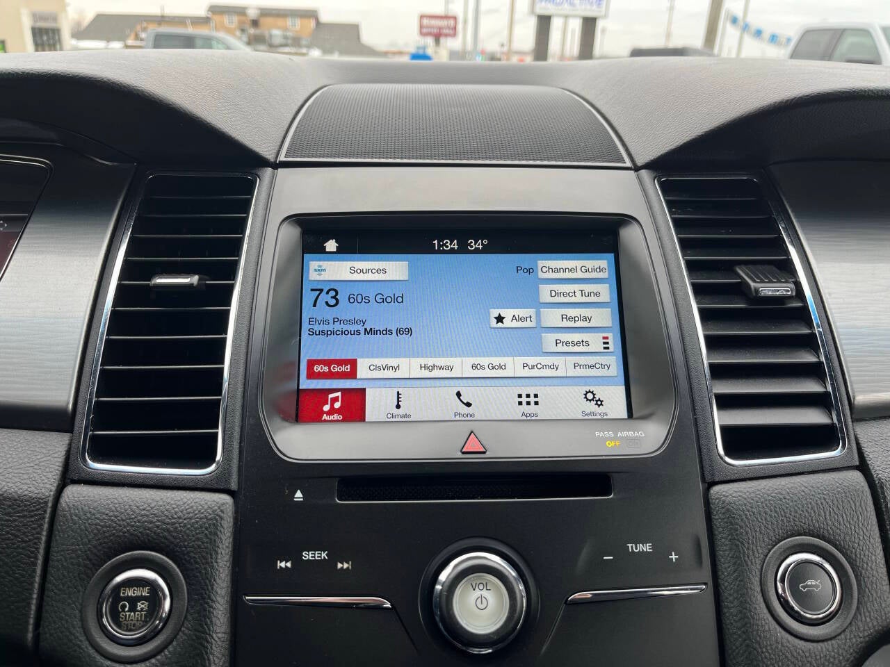 2018 Ford Taurus SEL 4dr Sedan