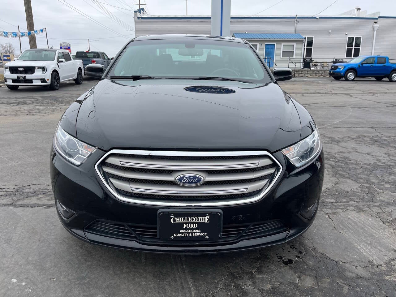 2018 Ford Taurus SEL 4dr Sedan