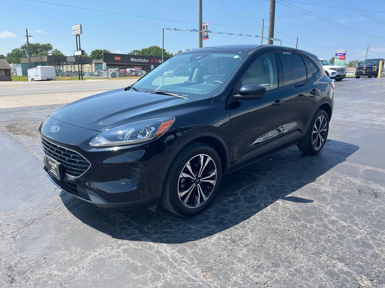 Used 2022 Ford Escape SE with VIN 1FMCU9G64NUB89019 for sale in Kansas City