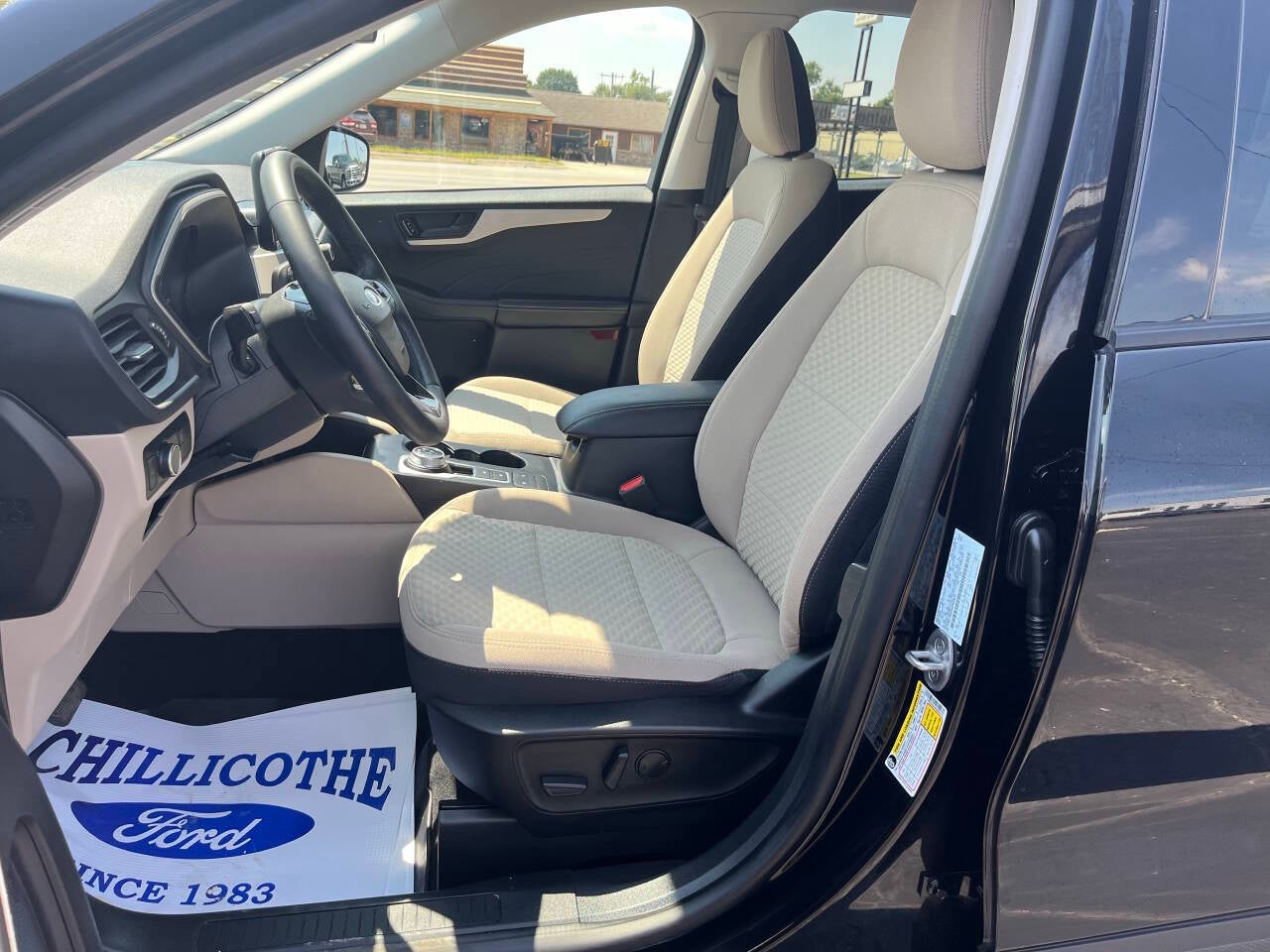 2022 Ford Escape SE AWD 4dr SUV