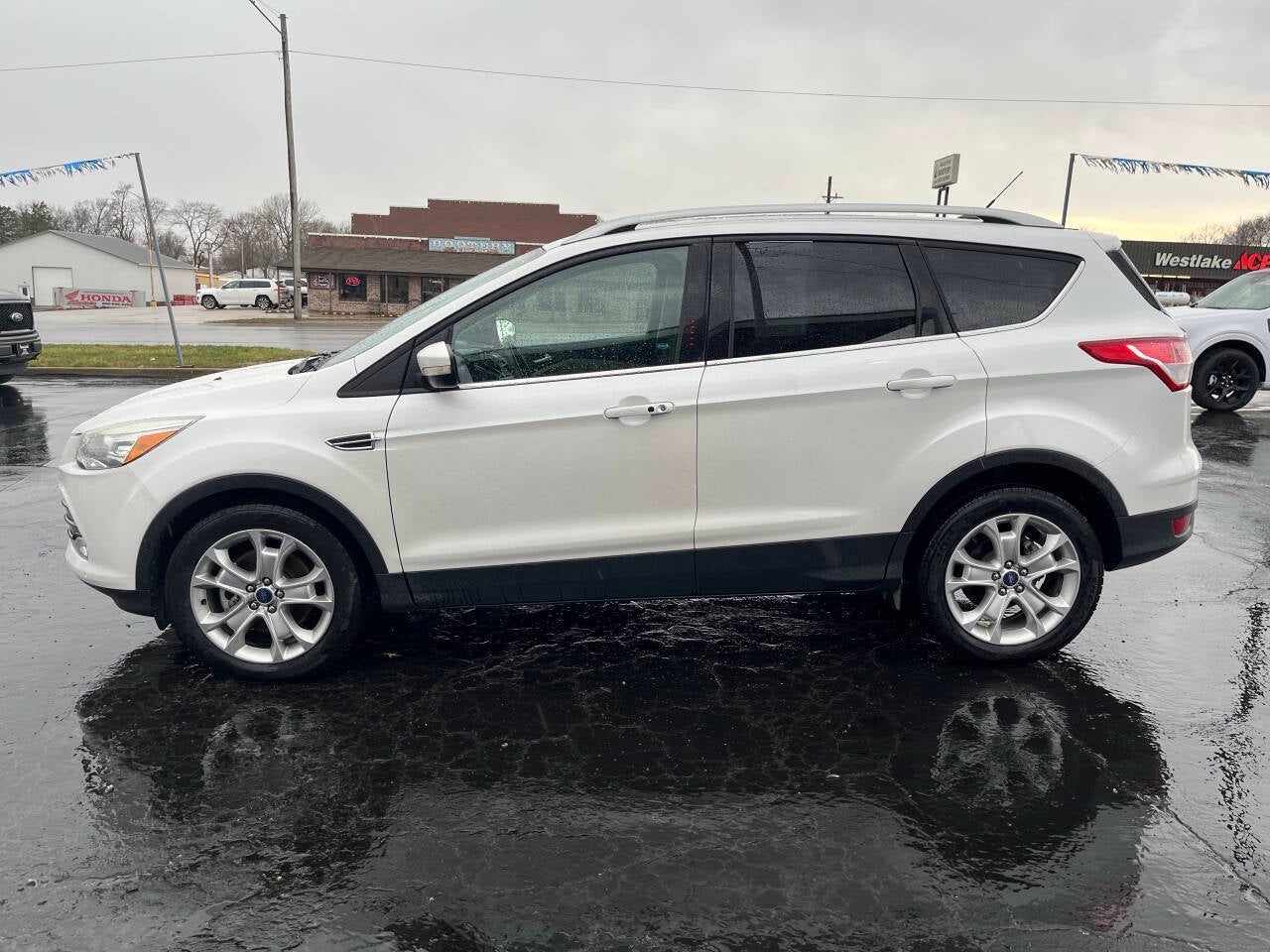 Used 2015 Ford Escape Titanium with VIN 1FMCU9J93FUC42894 for sale in Chillicothe, MO