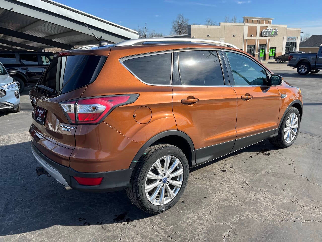 2017 Ford Escape Titanium AWD 4dr SUV