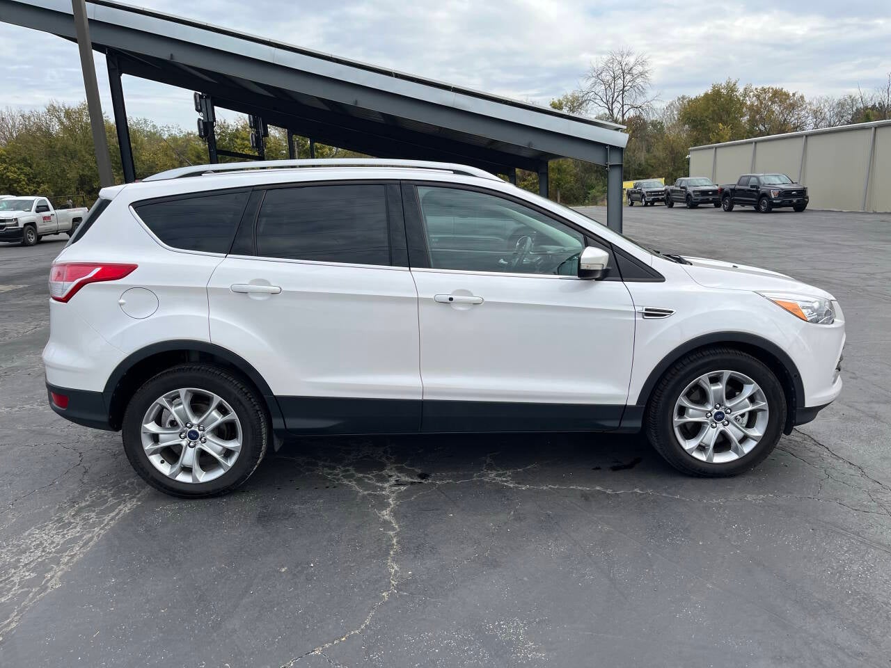 2016 Ford Escape Titanium AWD 4dr SUV