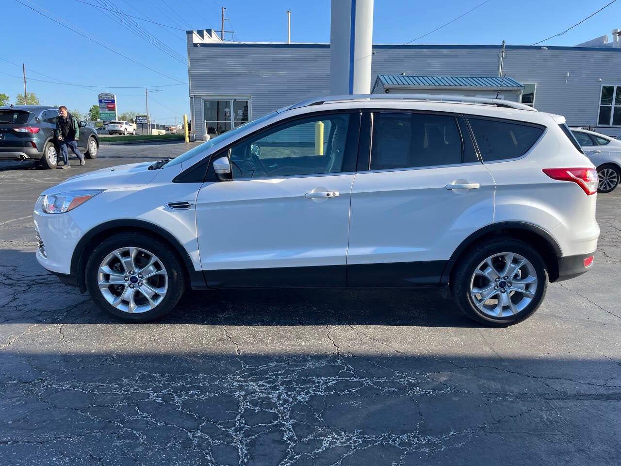 2015 Ford Escape Titanium AWD 4dr SUV
