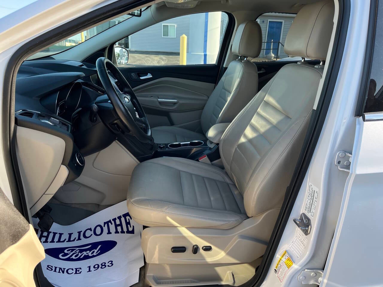 2015 Ford Escape Titanium AWD 4dr SUV