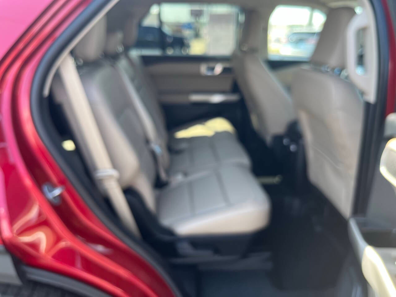 2022 Ford Explorer XLT AWD 4dr SUV