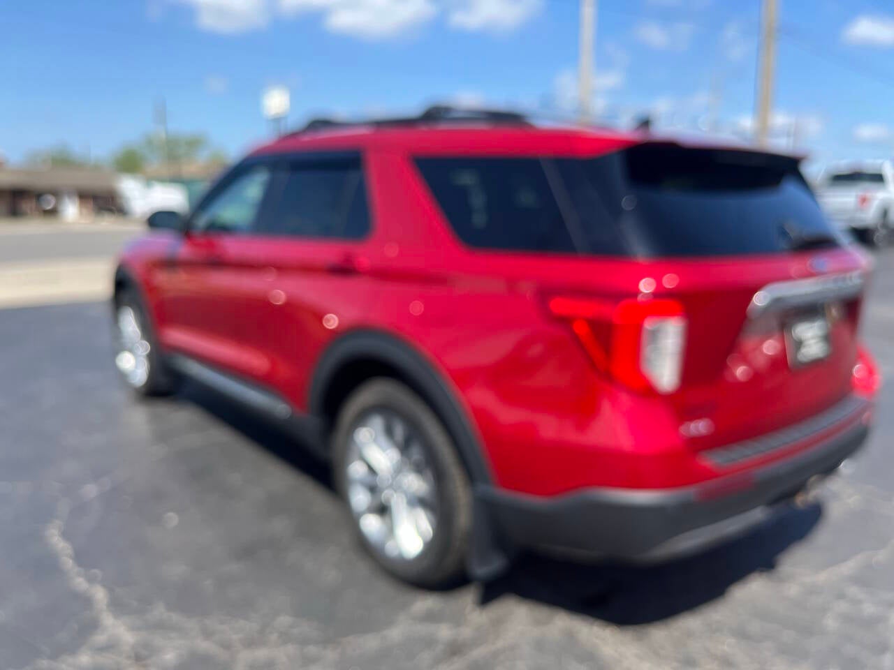 2022 Ford Explorer XLT AWD 4dr SUV