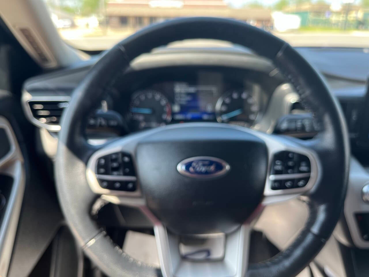 2022 Ford Explorer XLT AWD 4dr SUV