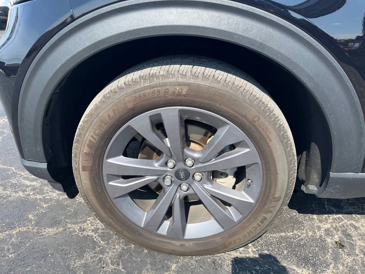 2023 Ford Explorer XLT AWD 4dr SUV