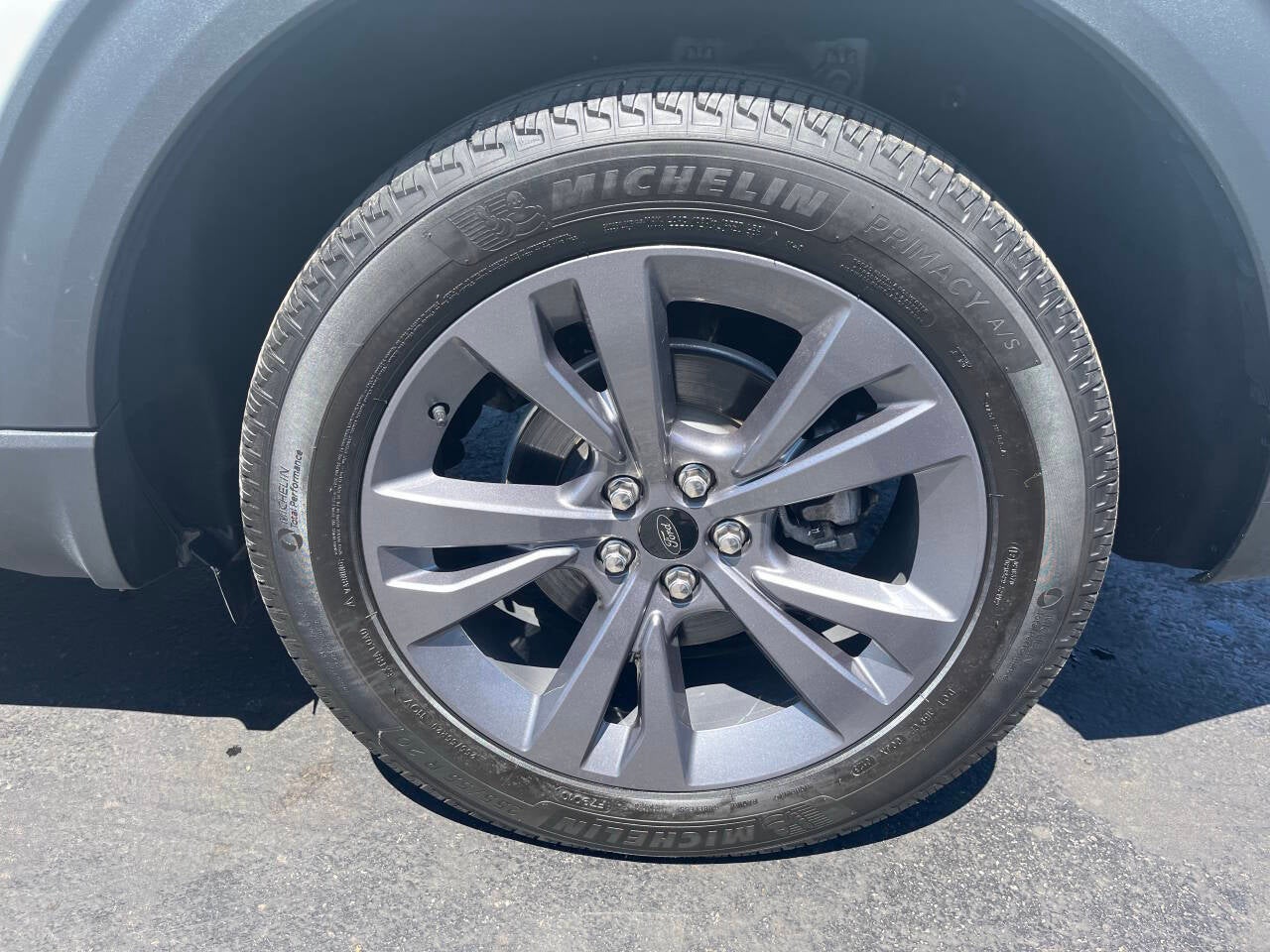 2023 Ford Explorer XLT AWD 4dr SUV