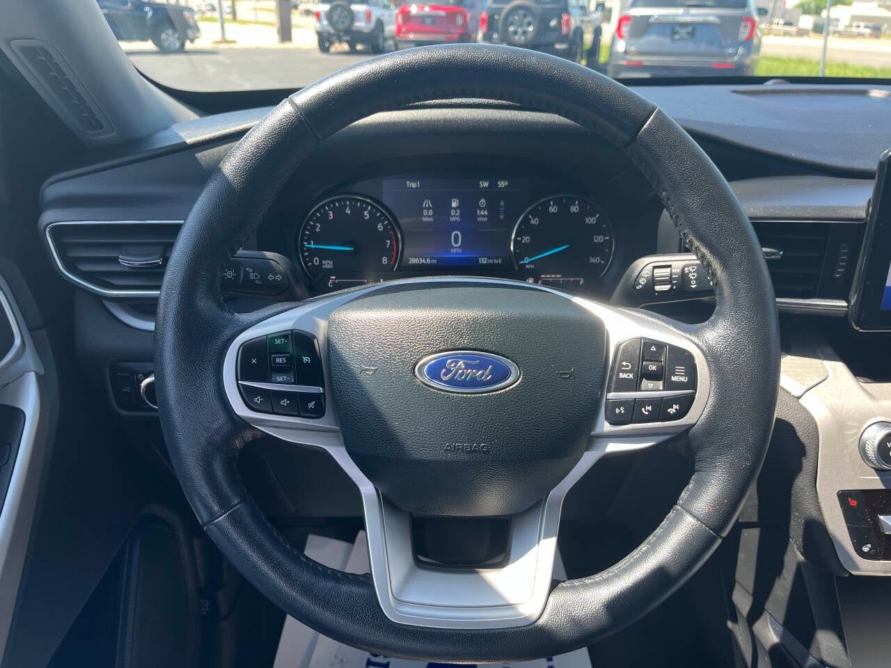 2023 Ford Explorer XLT AWD 4dr SUV