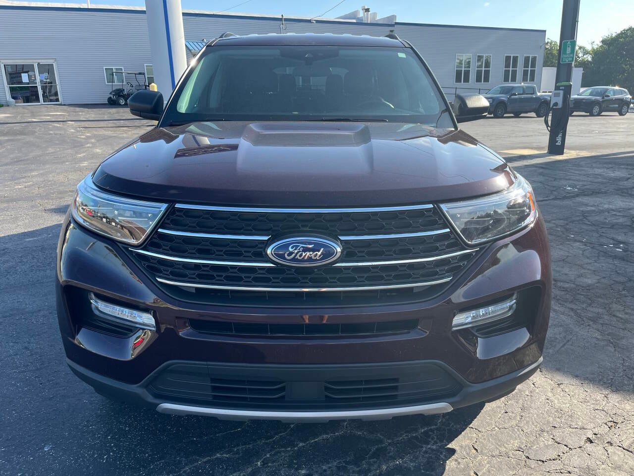 2023 Ford Explorer XLT AWD 4dr SUV
