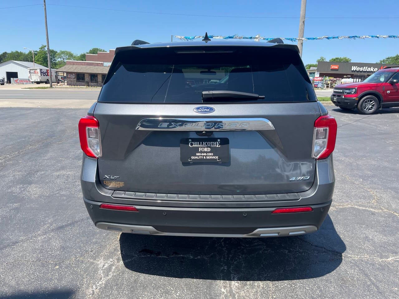 2023 Ford Explorer XLT AWD 4dr SUV