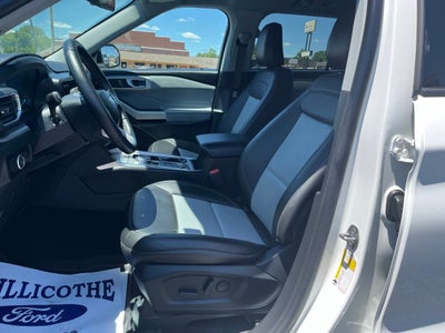 2024 Ford Explorer XLT AWD 4dr SUV