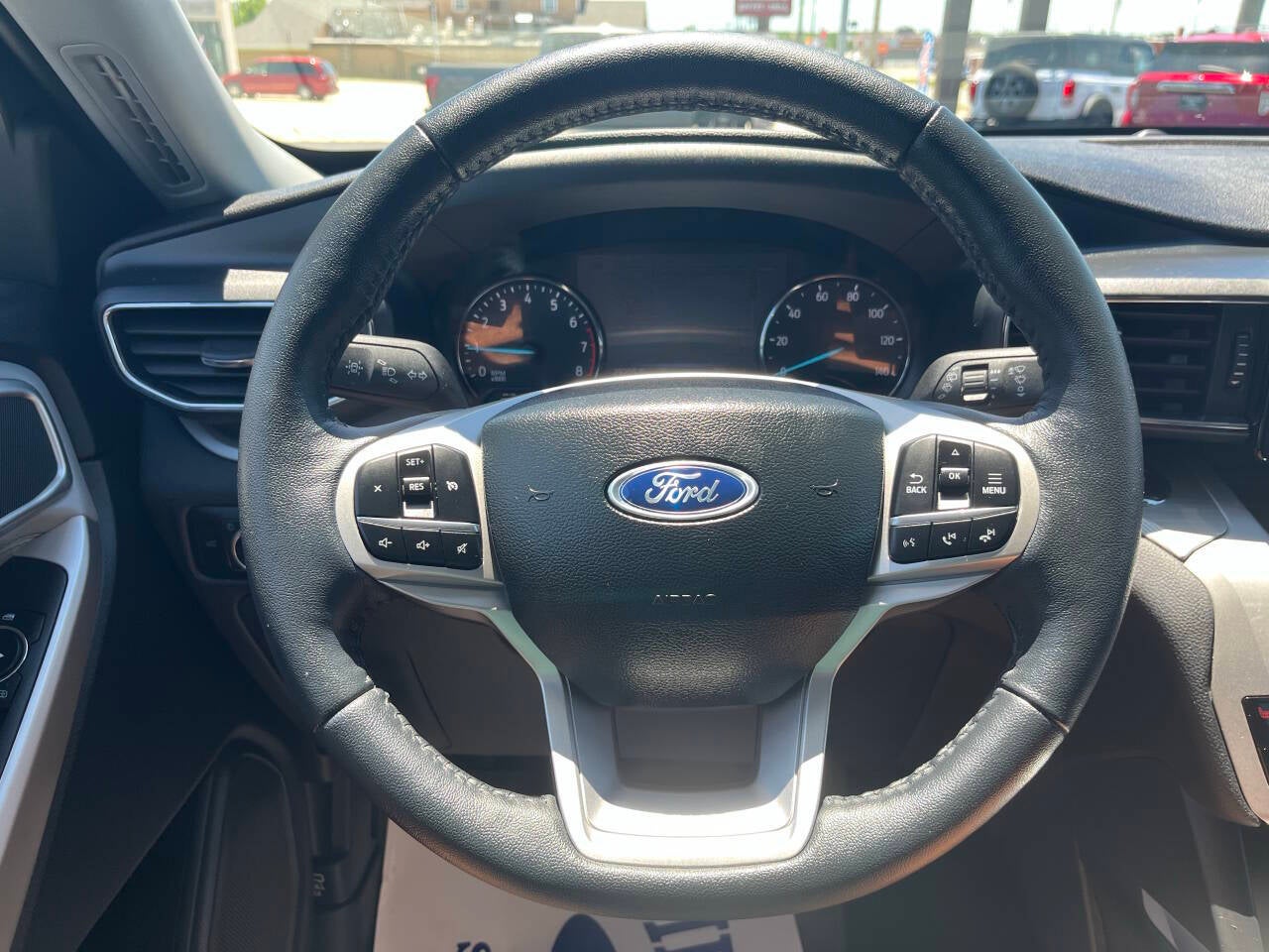 2024 Ford Explorer XLT AWD 4dr SUV
