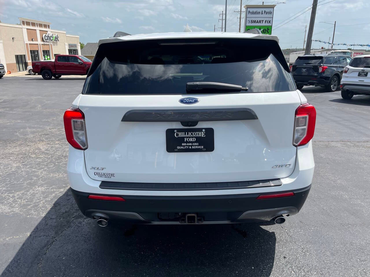 2023 Ford Explorer XLT AWD 4dr SUV