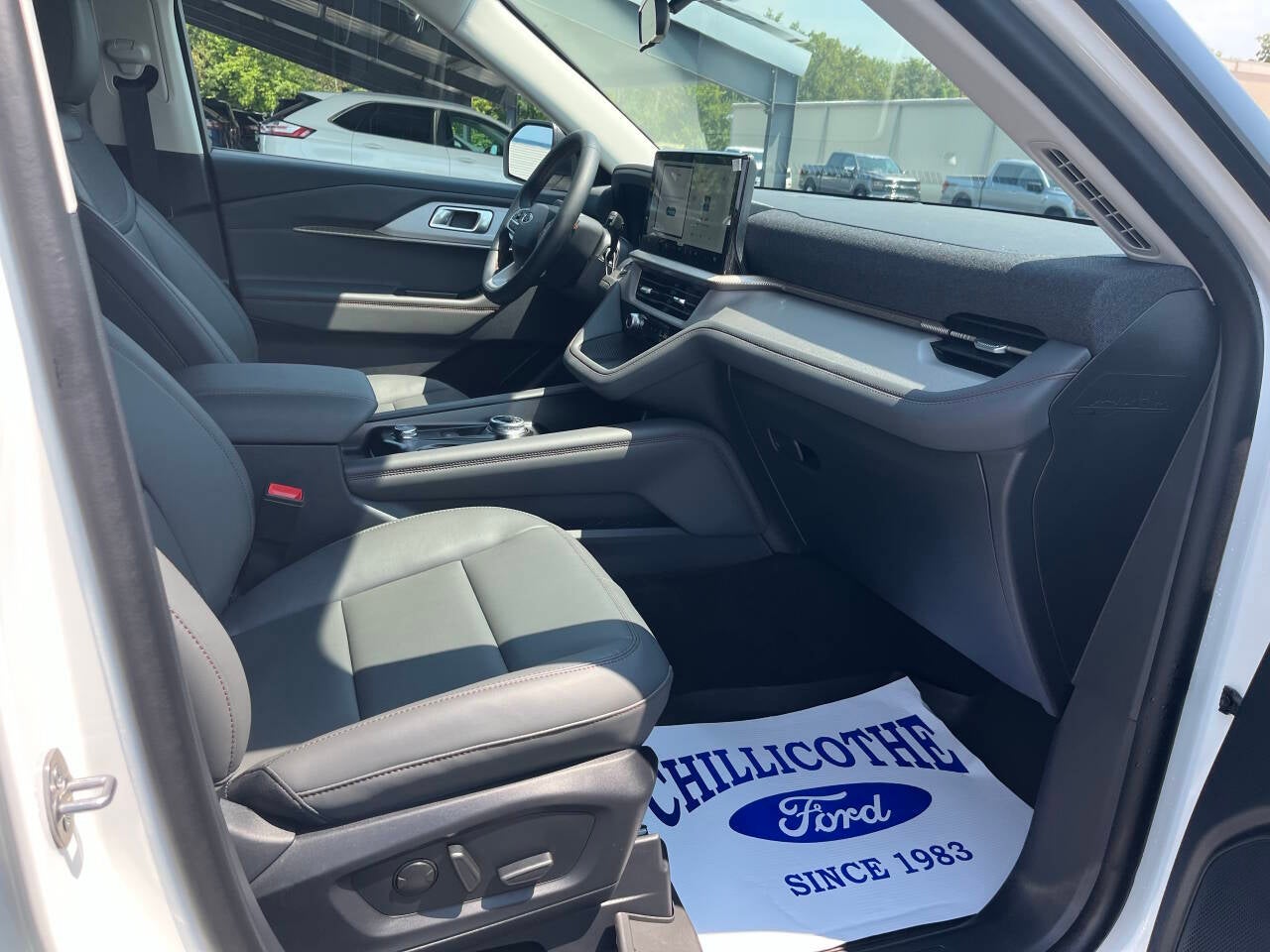 2026 Ford Explorer Active AWD 4dr SUV