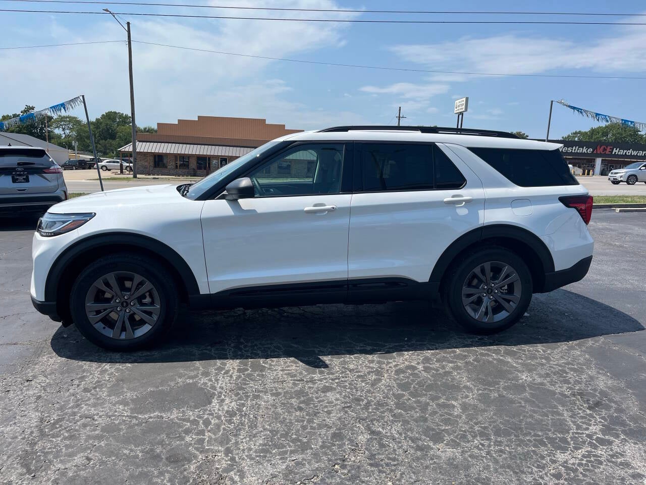 2026 Ford Explorer Active AWD 4dr SUV