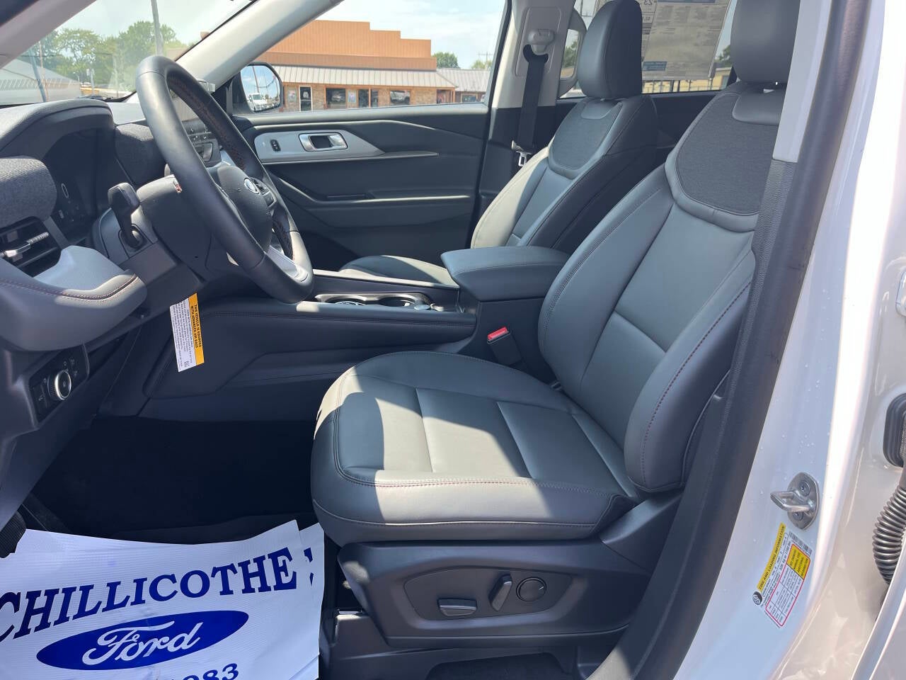 2026 Ford Explorer Active AWD 4dr SUV