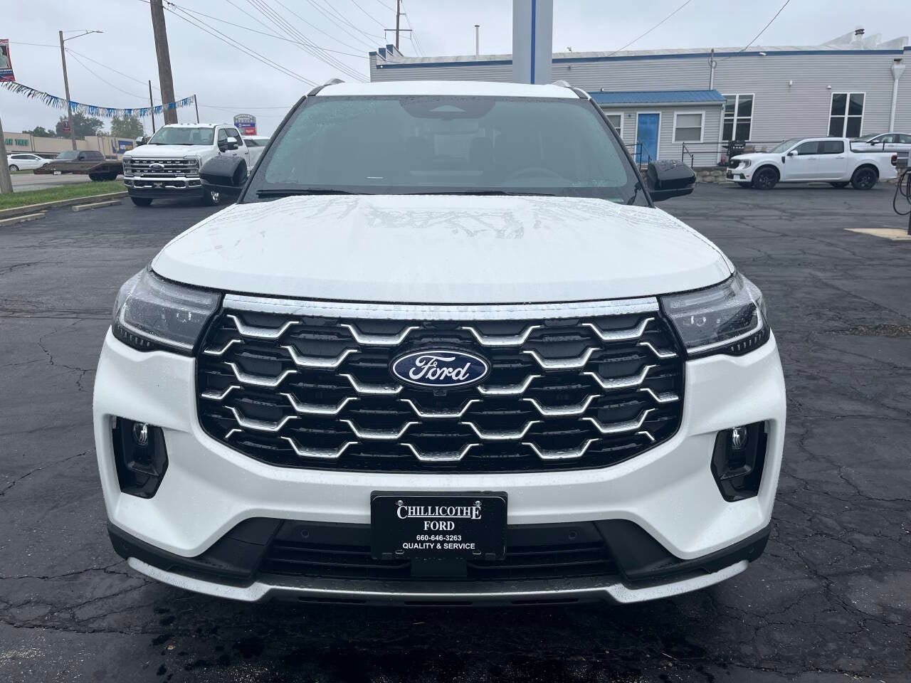 2027 Ford Explorer Platinum AWD 4dr SUV