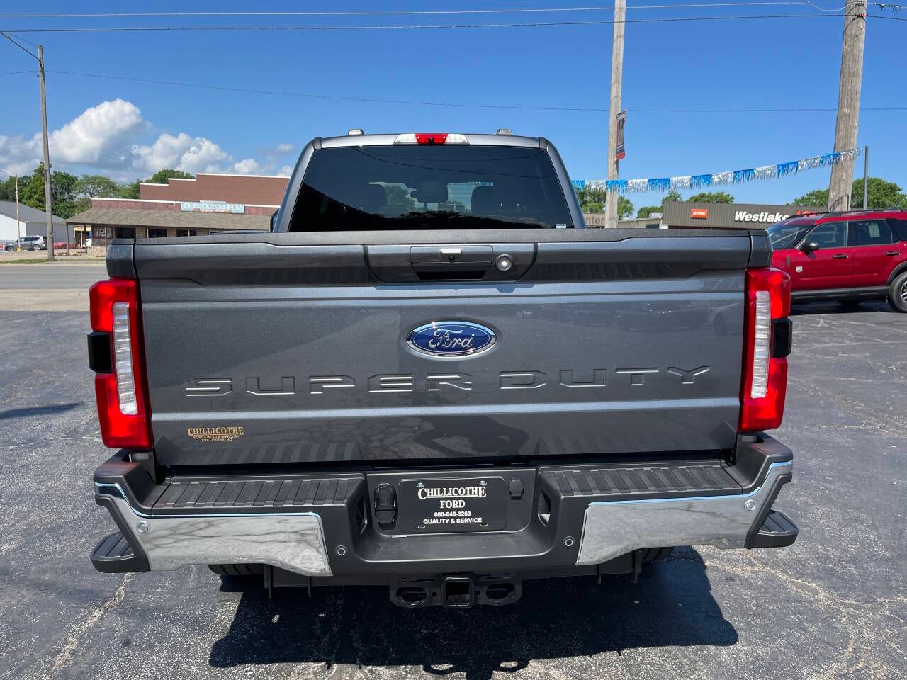 2026 Ford F-350 Super Duty Lariat 4x4 4dr Crew Cab 6.8 ft. SB SRW Pickup