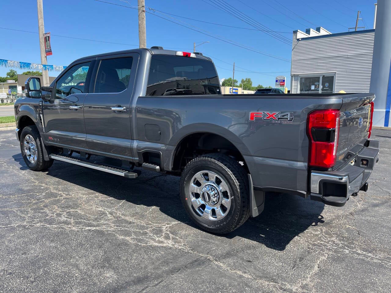 2026 Ford F-350 Super Duty Lariat 4x4 4dr Crew Cab 6.8 ft. SB SRW Pickup