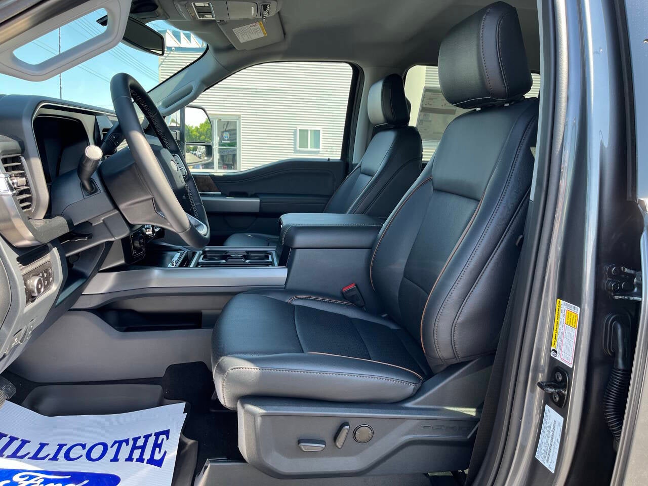 2026 Ford F-350 Super Duty Lariat 4x4 4dr Crew Cab 6.8 ft. SB SRW Pickup