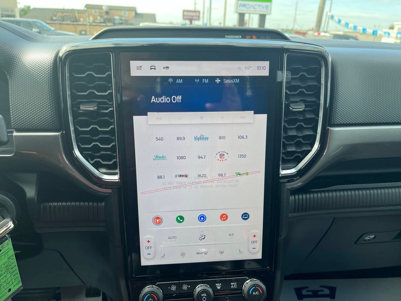 2025 Ford Ranger XLT 4x4 4dr SuperCrew 5.0 ft. SB