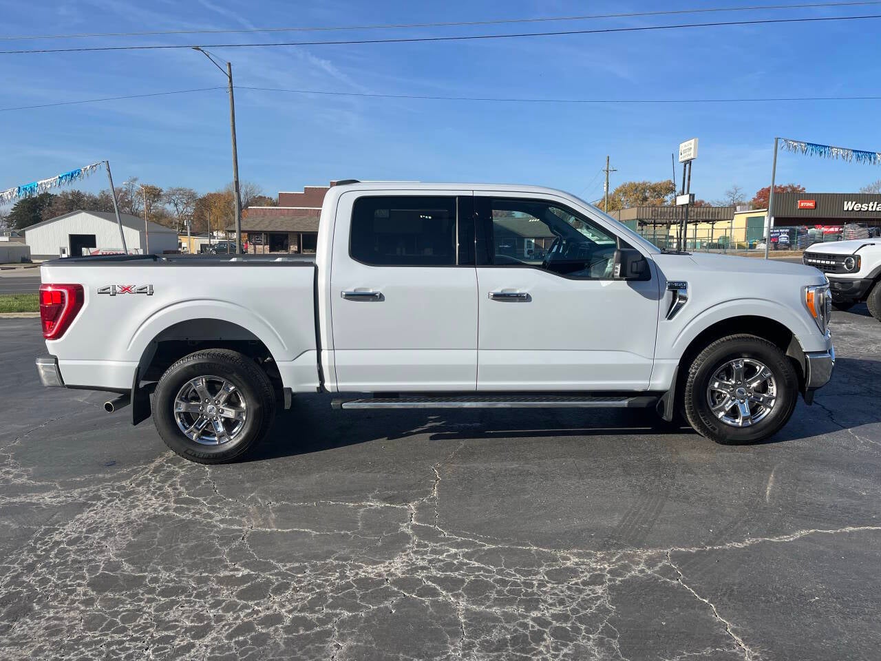 2022 Ford F-150 XLT 4x4 4dr SuperCrew 5.5 ft. SB