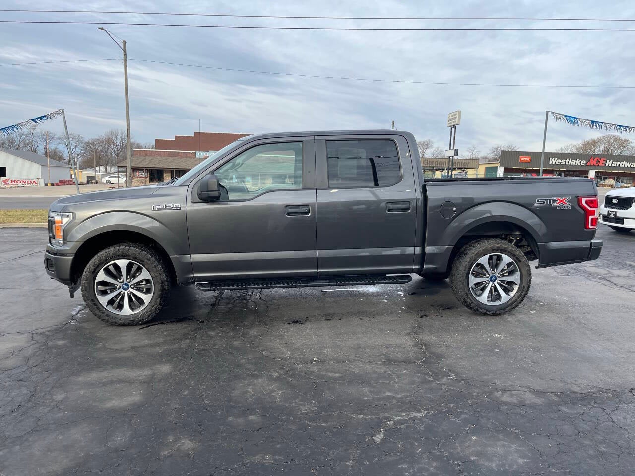 Used 2020 Ford F-150 XL with VIN 1FTEW1EP2LKD49587 for sale in Kansas City