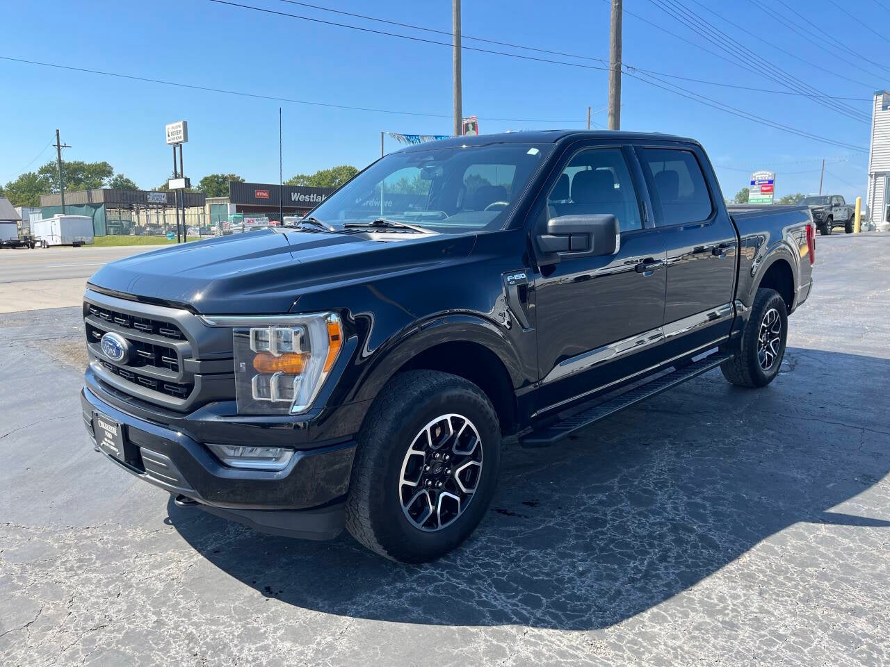 2023 Ford F-150 XLT 4x4 4dr SuperCrew 5.5 ft. SB