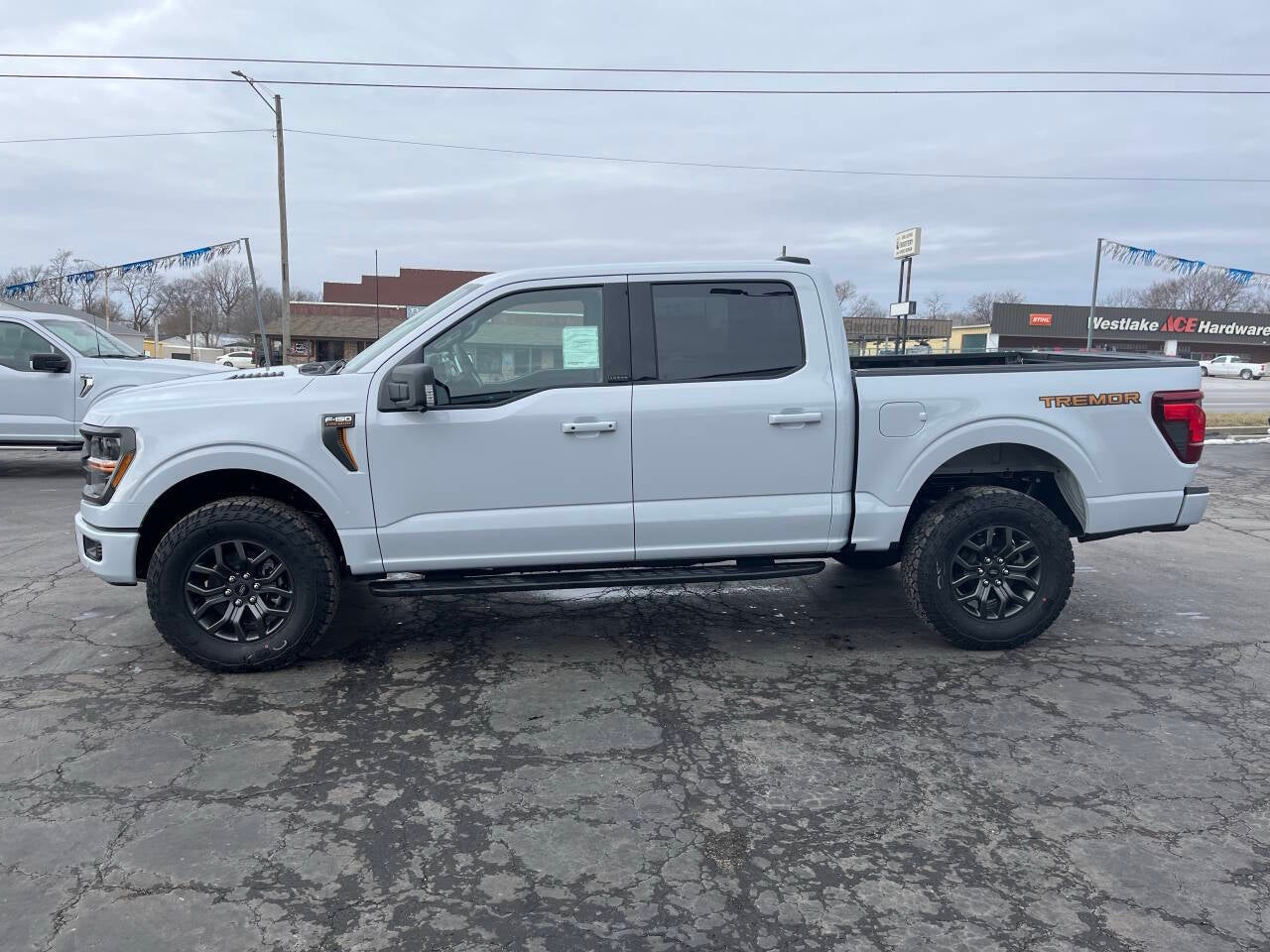 2025 Ford F-150 Tremor 4x4 4dr SuperCrew 5.5 ft. SB
