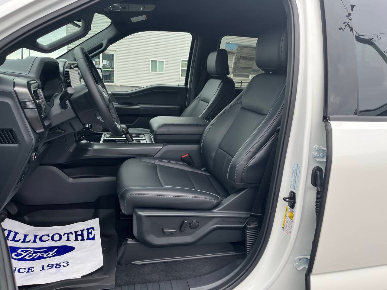 2026 Ford F-150 Lariat 4x4 4dr SuperCrew 5.5 ft. SB