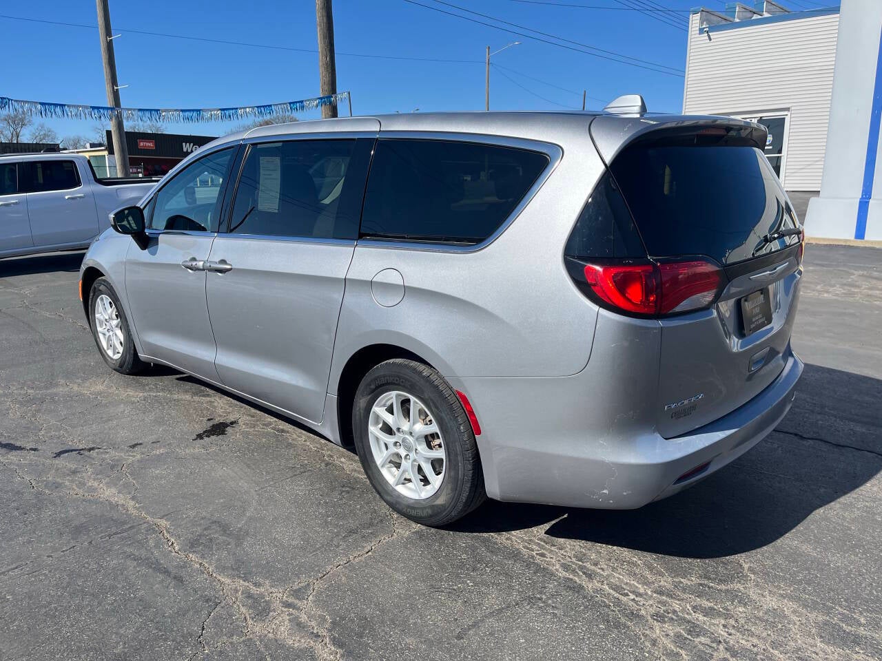 2017 Chrysler Pacifica Touring 4dr Mini Van