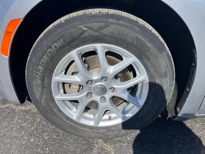 2017 Chrysler Pacifica Touring 4dr Mini Van