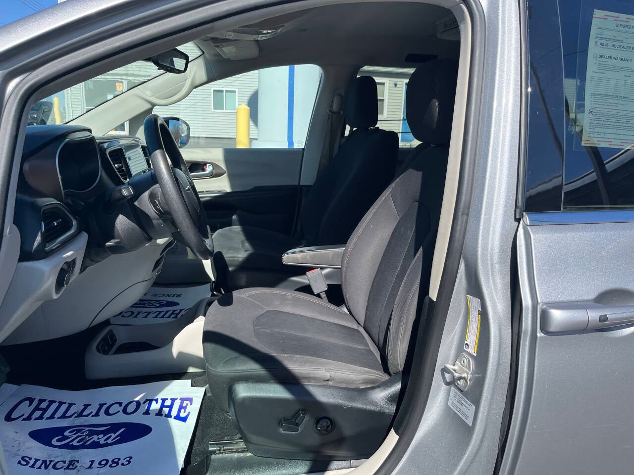 2017 Chrysler Pacifica Touring 4dr Mini Van