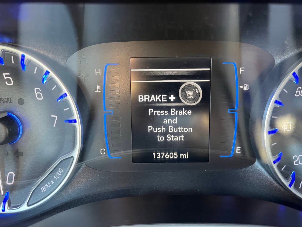 2017 Chrysler Pacifica Touring 4dr Mini Van