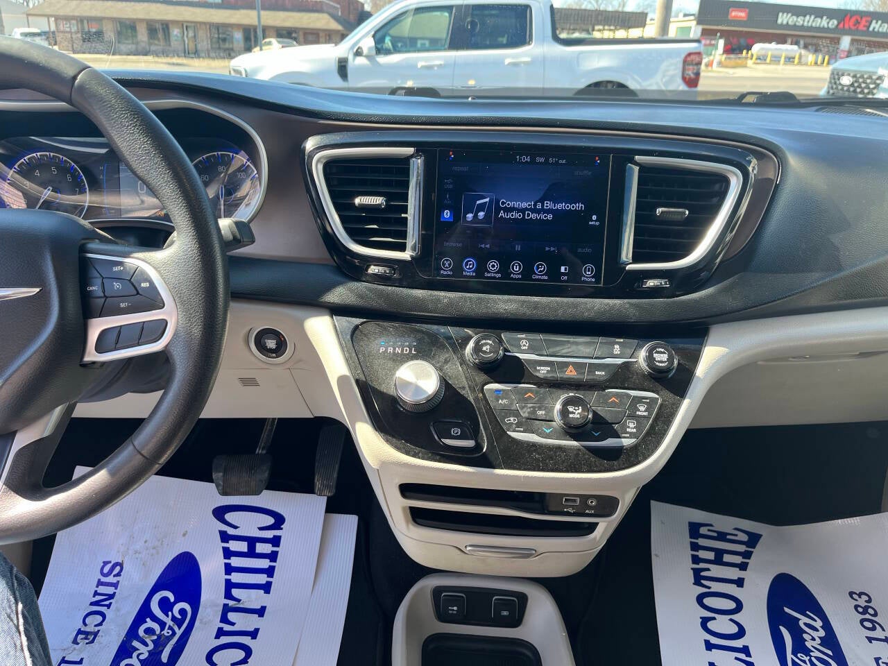 2017 Chrysler Pacifica Touring 4dr Mini Van