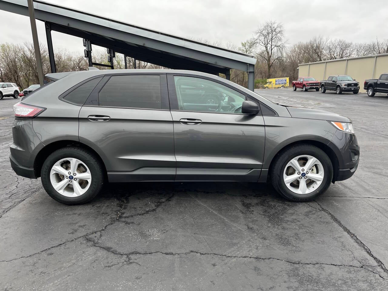 2016 Ford Edge SE 4dr Crossover