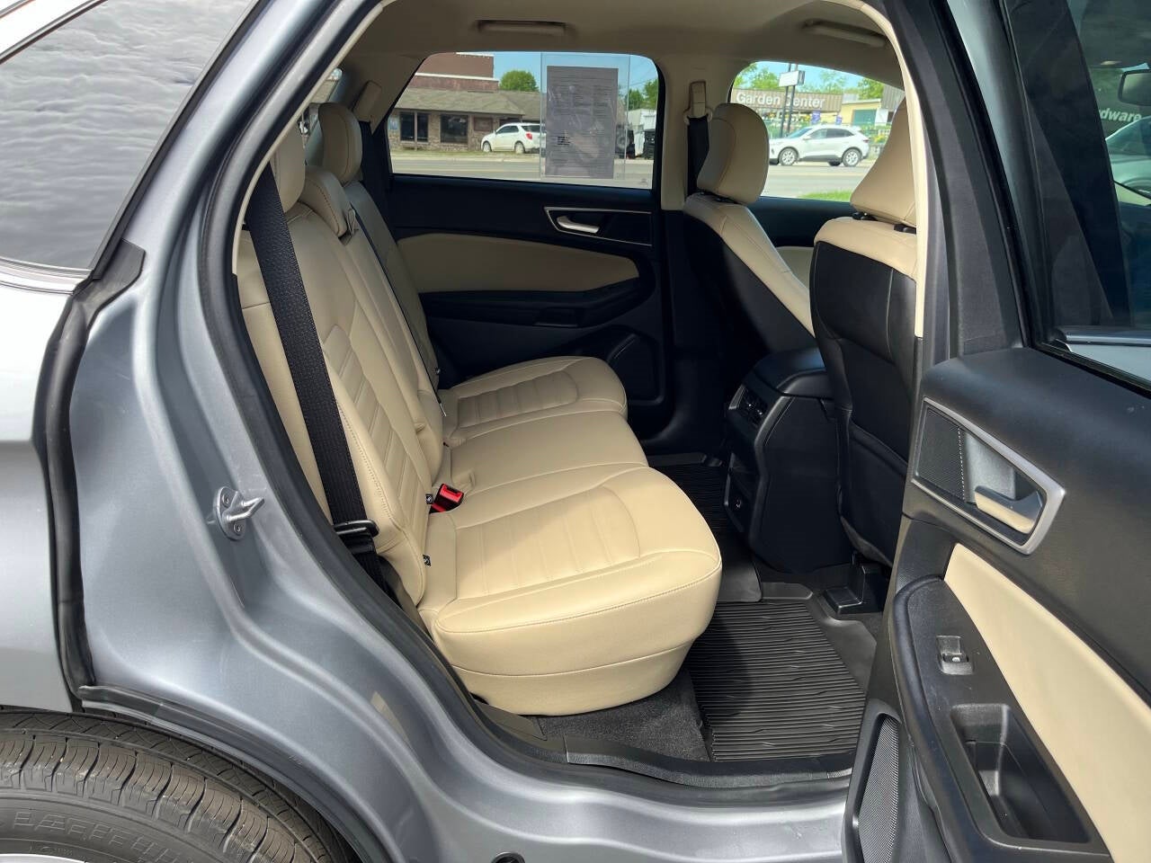 2022 Ford Edge SEL AWD 4dr Crossover