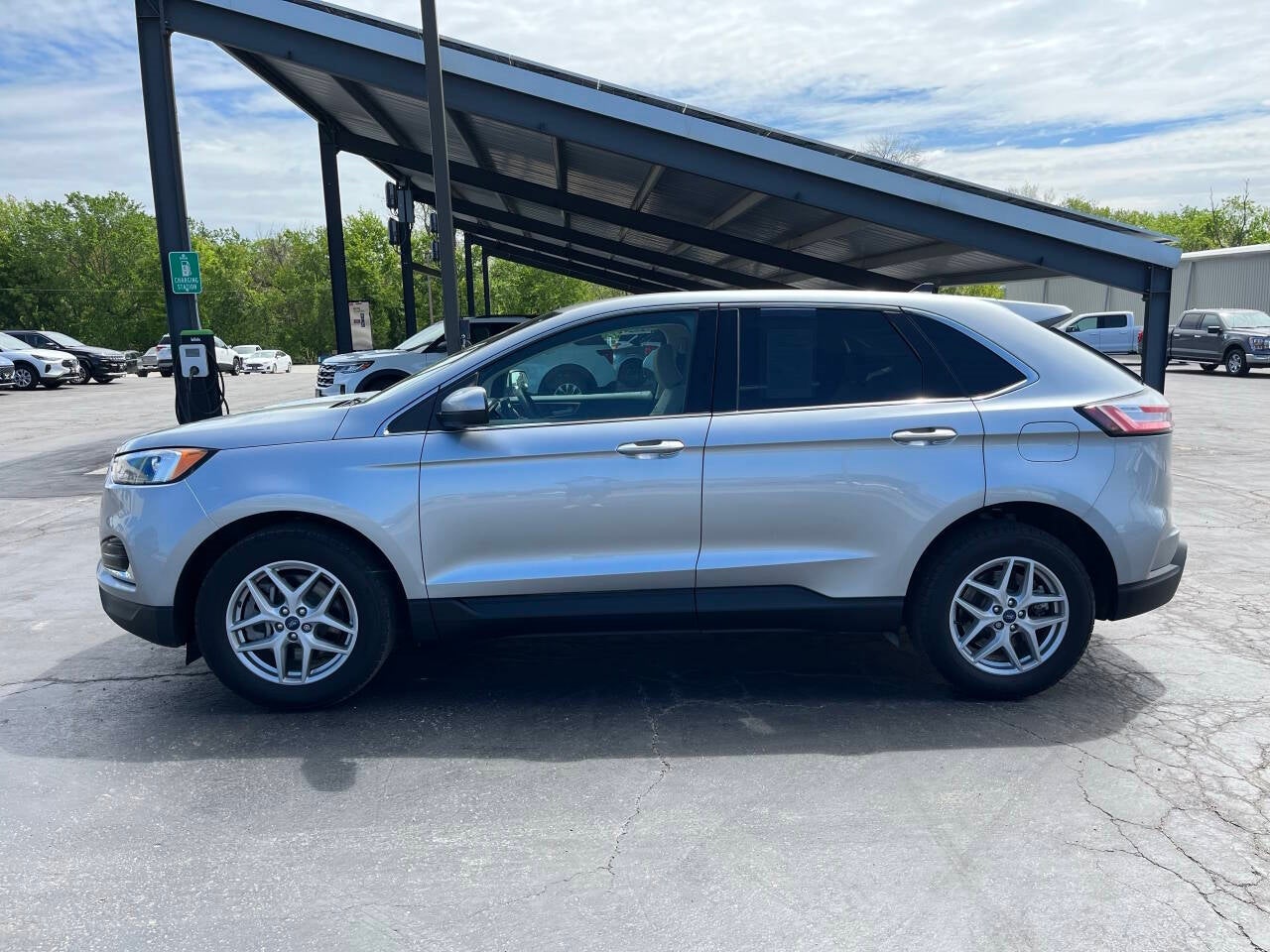 2022 Ford Edge SEL AWD 4dr Crossover
