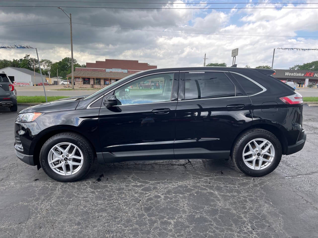 2024 Ford Edge SEL AWD 4dr SUV