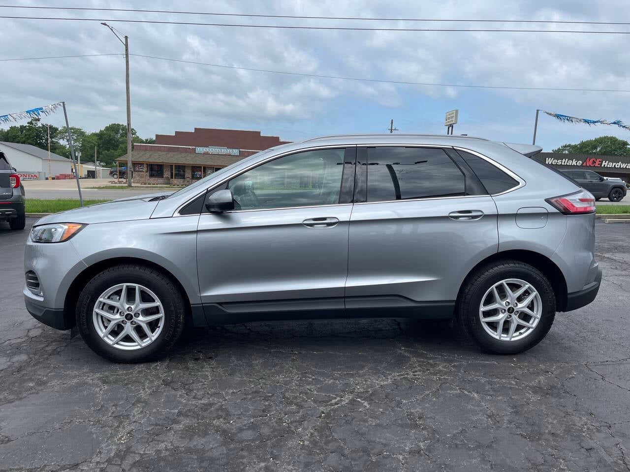 2023 Ford Edge SEL AWD 4dr Crossover