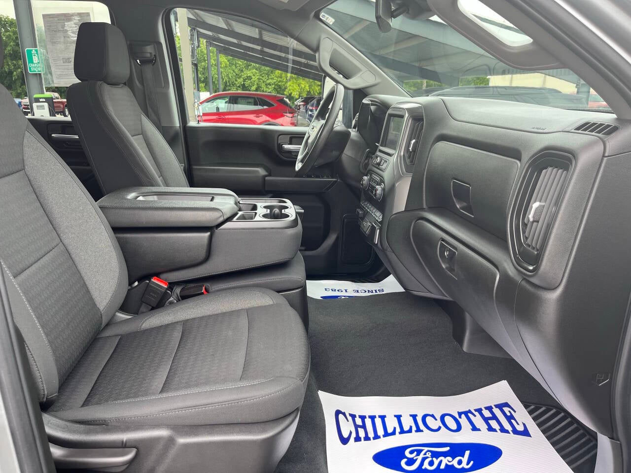 2024 Chevrolet Silverado 2500HD Custom 4x4 4dr Crew Cab SB
